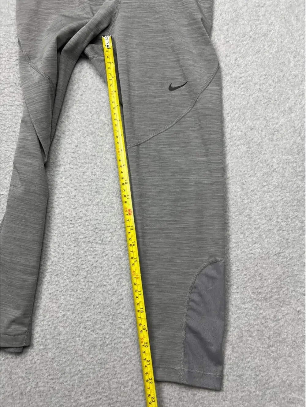 Nike Pro Tight Fit Crop Length Training Leggings Dri fit Womens M Running Gray