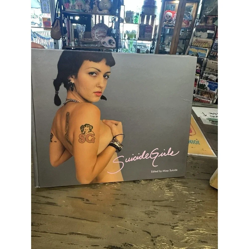 Suicide Girls Hardcover Feral House 2004 Erotica Art Coffee Table Book