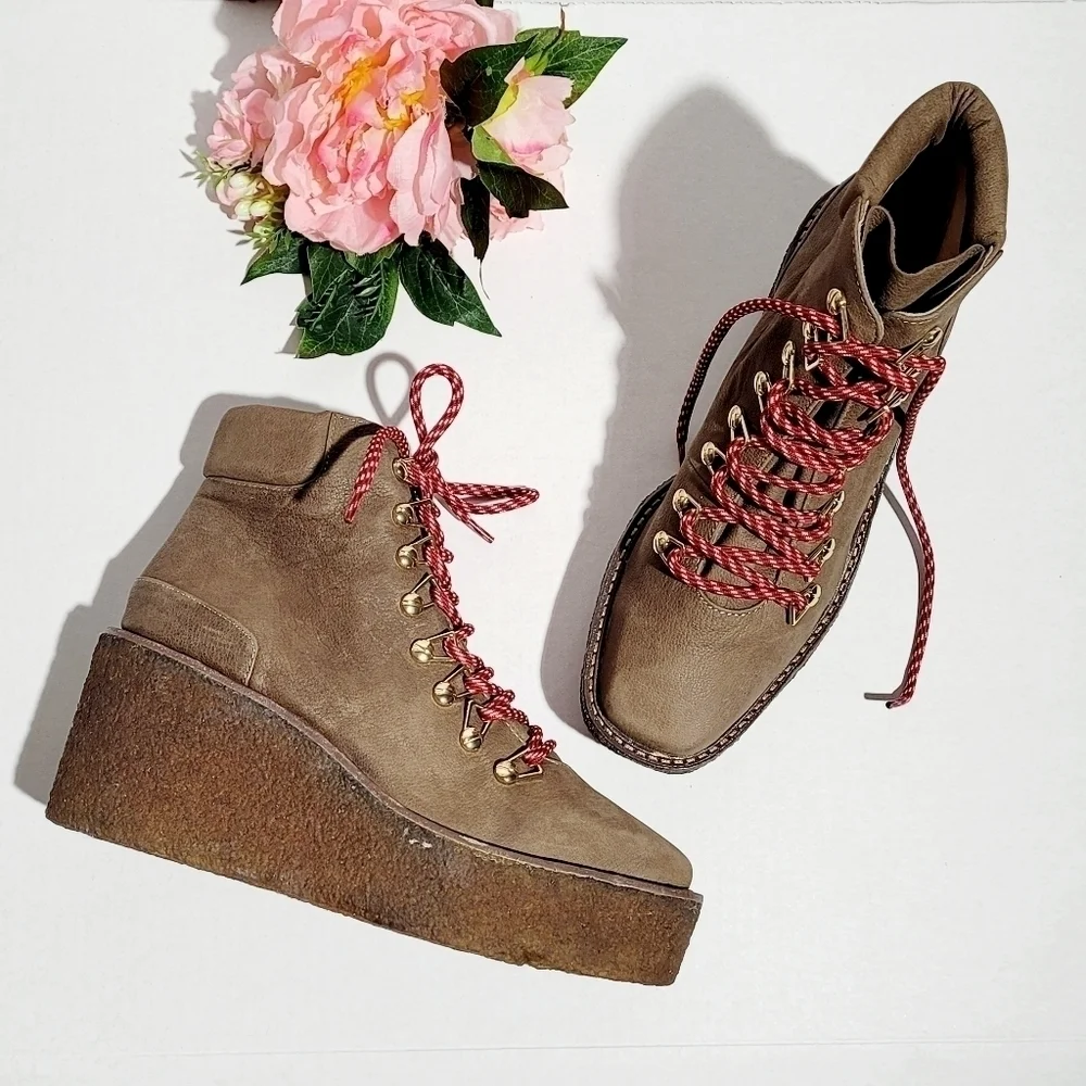 CECELIA NEW YORK Helga Platform Wedge Hiker Boots