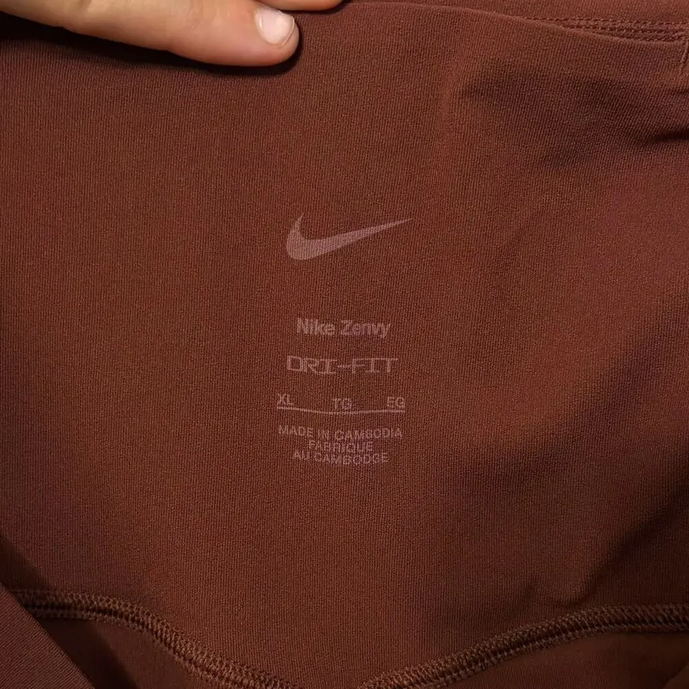 Nike item zenvy