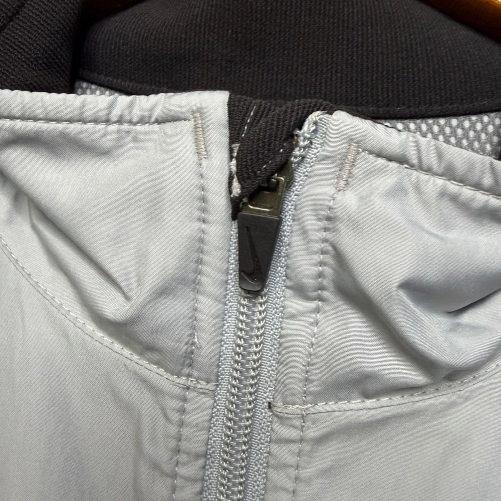 Nike Windbreaker Jacket Mens Large Silver 90s Vintage Full Zip Track Mesh Back