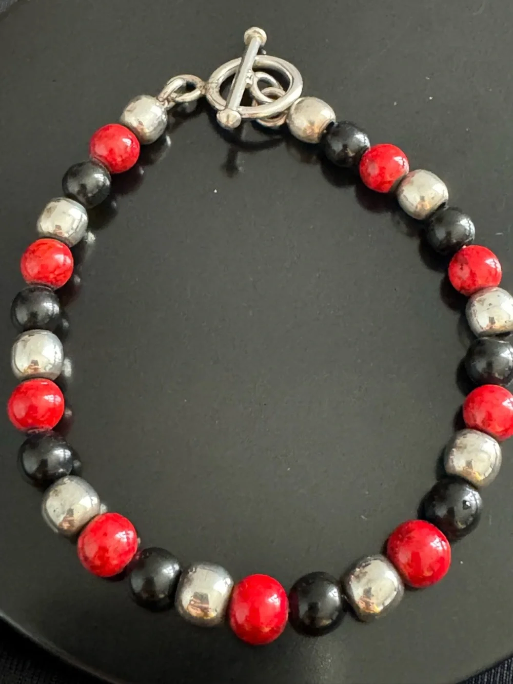 Sterling Silver Red & Black Glass Bead Bracelet Toggle Clasp - 7.5” - Unisex