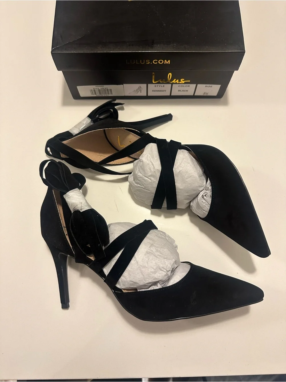 🆕 Lulu's Black Pointed-Toe Lace-Up Heels
