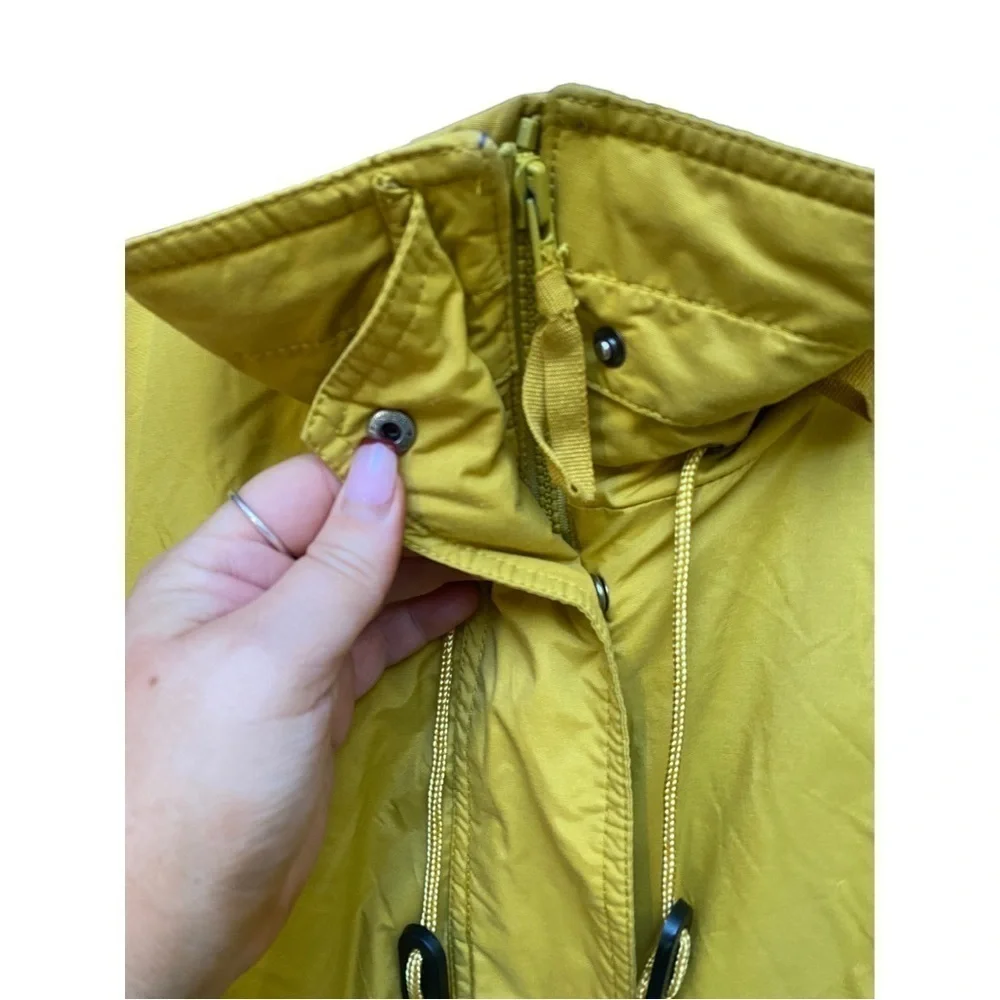 Eddie Bauer lightweight raincoat