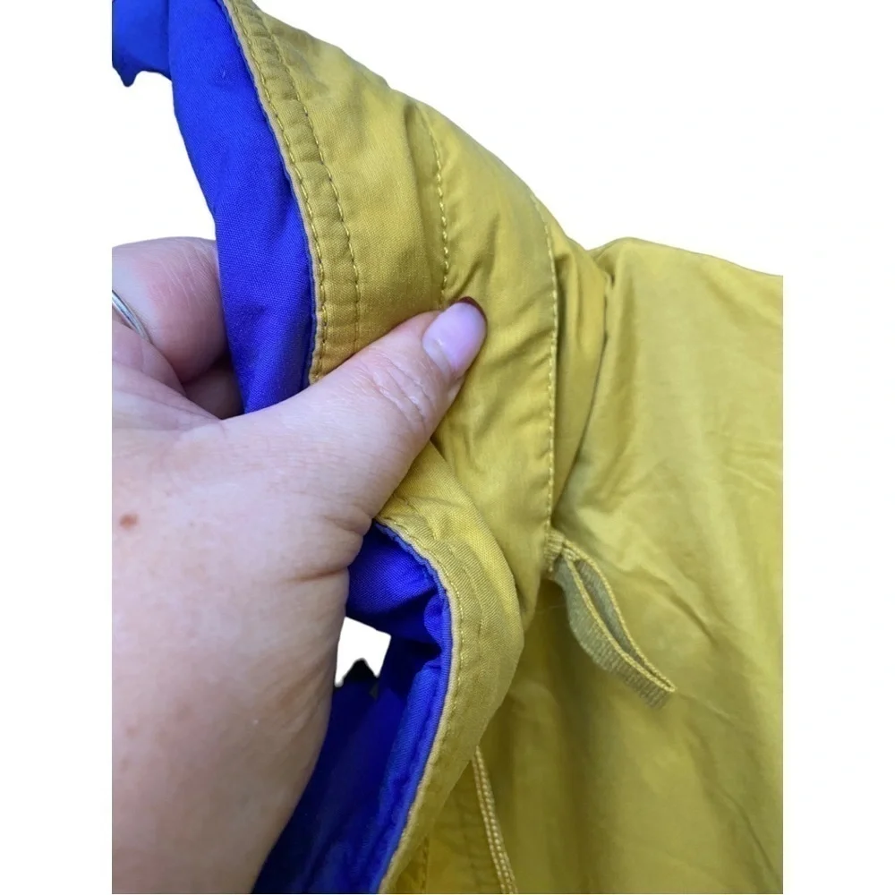 Eddie Bauer lightweight raincoat