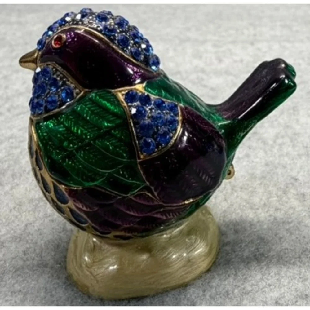 N/A intricately designed