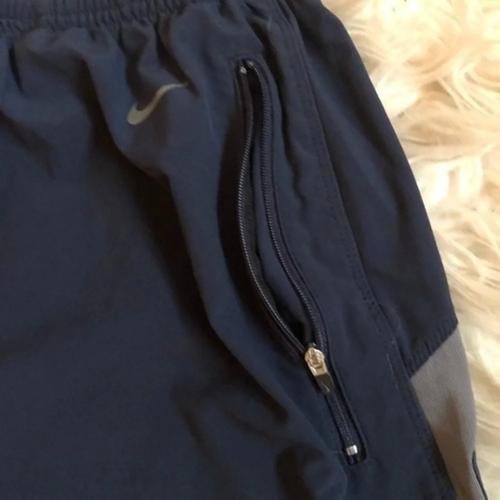 Nike preowned no