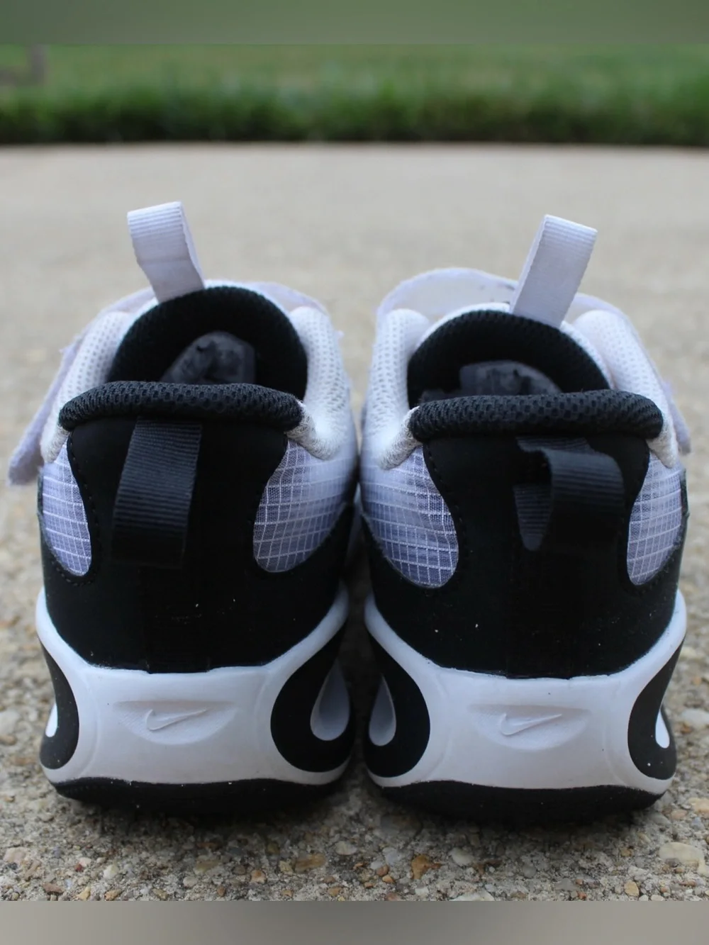Nike Air Max Nova Shoes Little Kids Sz 13C