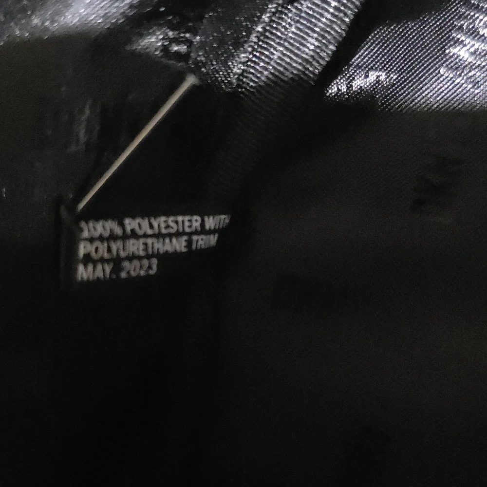 Dkny sleek versatile