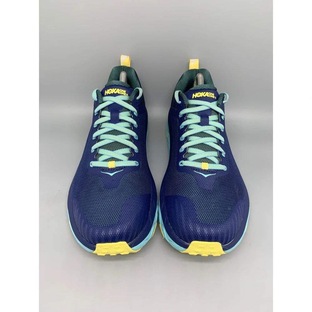 Hoka One One light or defects