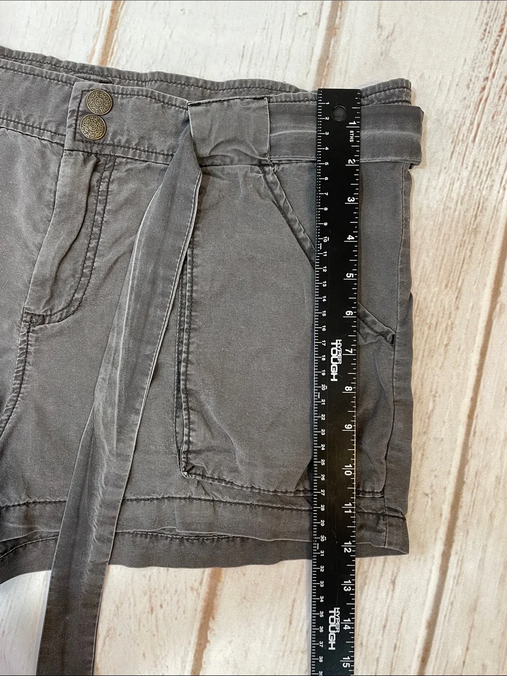 Free People Shorts Casual Tie-Belt Size 8 Charcoal Gray 100% Tencel Distressed
