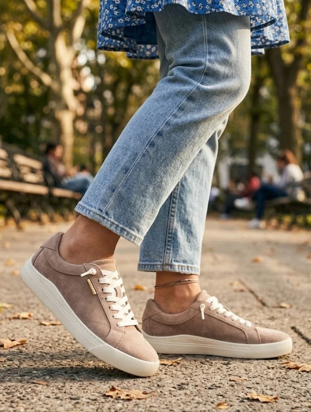 Dr. Scholl's Women's 7M Time Off Go Sneakers Toasted Taupe Suede Platform Style