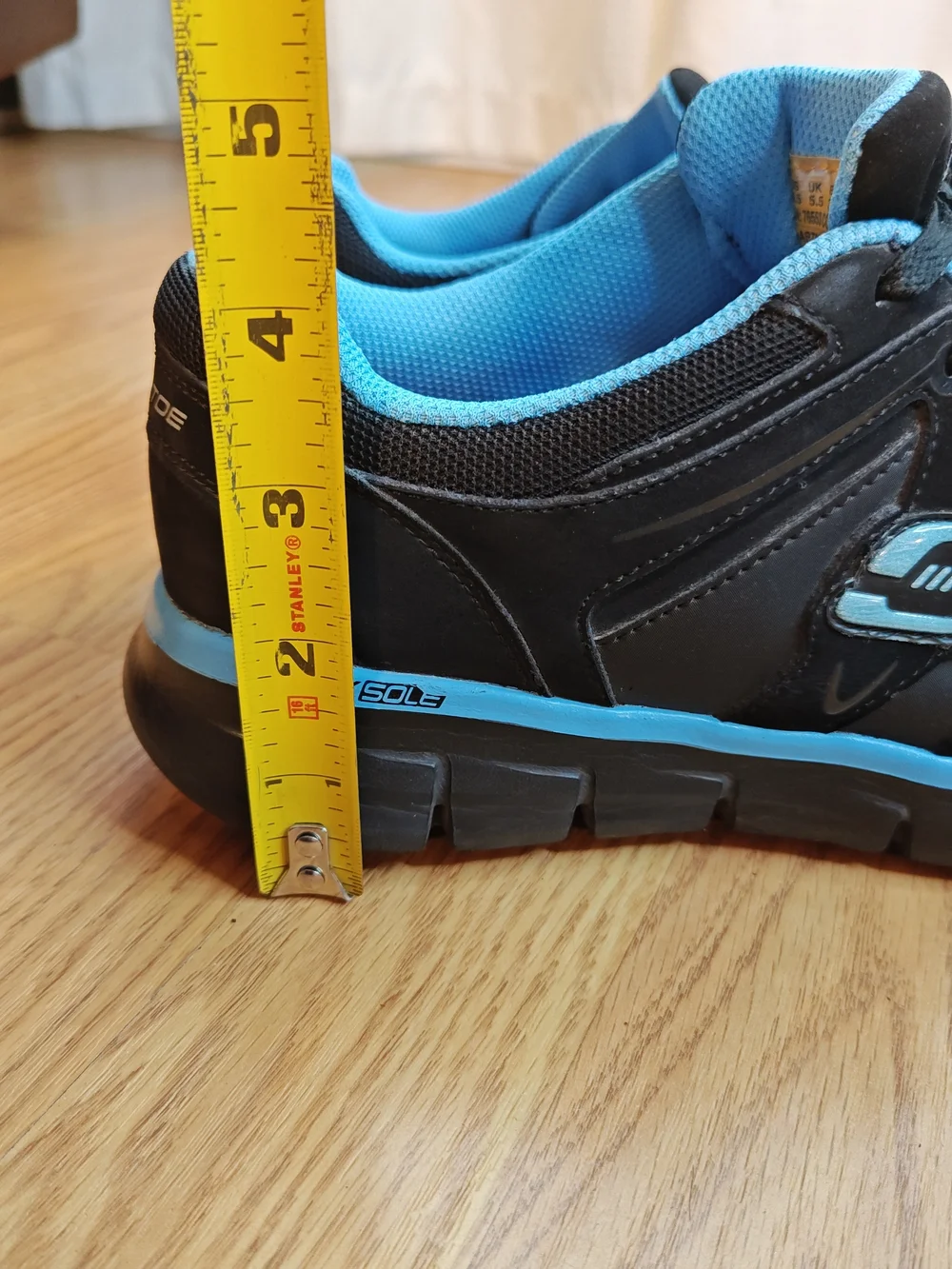 Skechers work relaxed