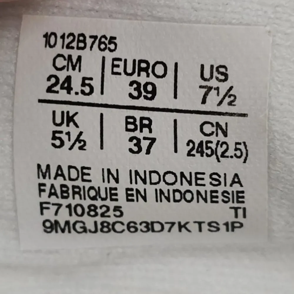 Asics Novablast 5 White Lilac Hint Womens 7.5 UK 5.5 Running Shoes Sneakers