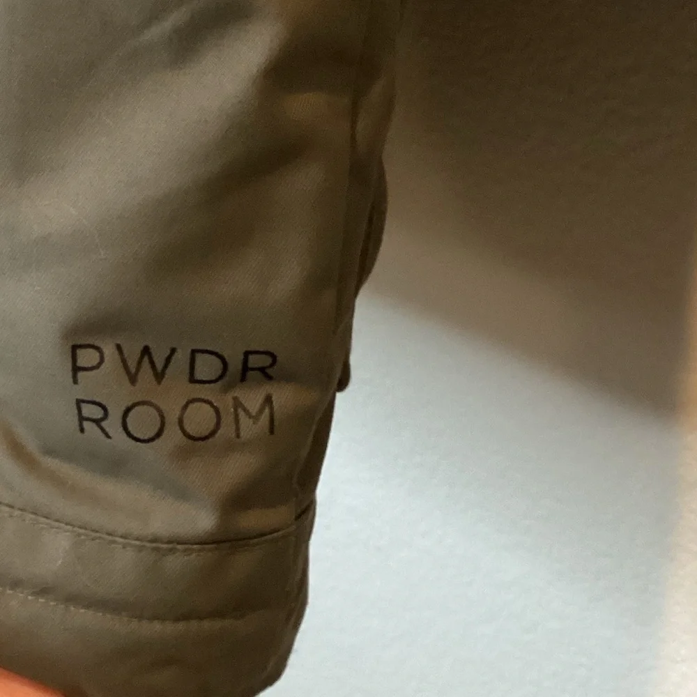 N/A pwdr room