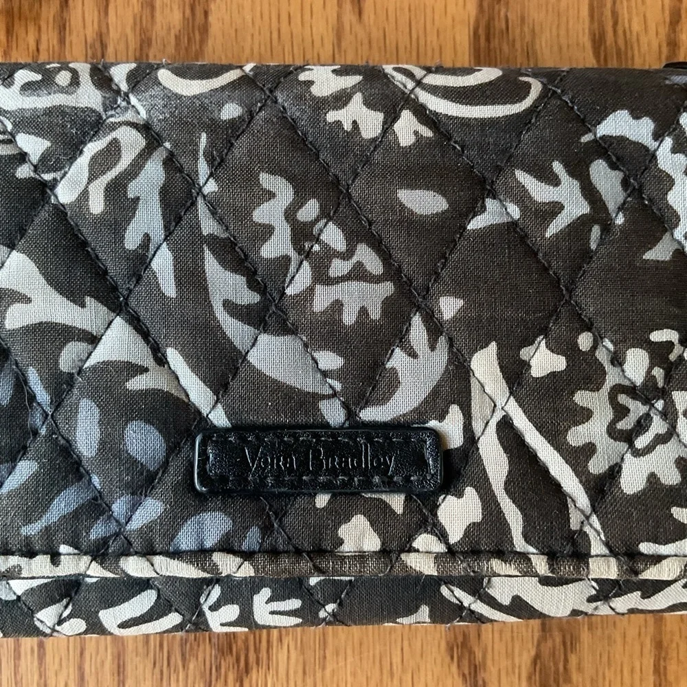 Vera Bradley elegant quilted