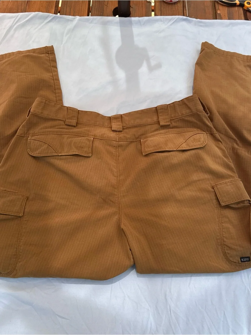 5.11 Tactical Pants Mens 38x32 Brown Cargo Stryke Ripstop Workwear Duty 74369