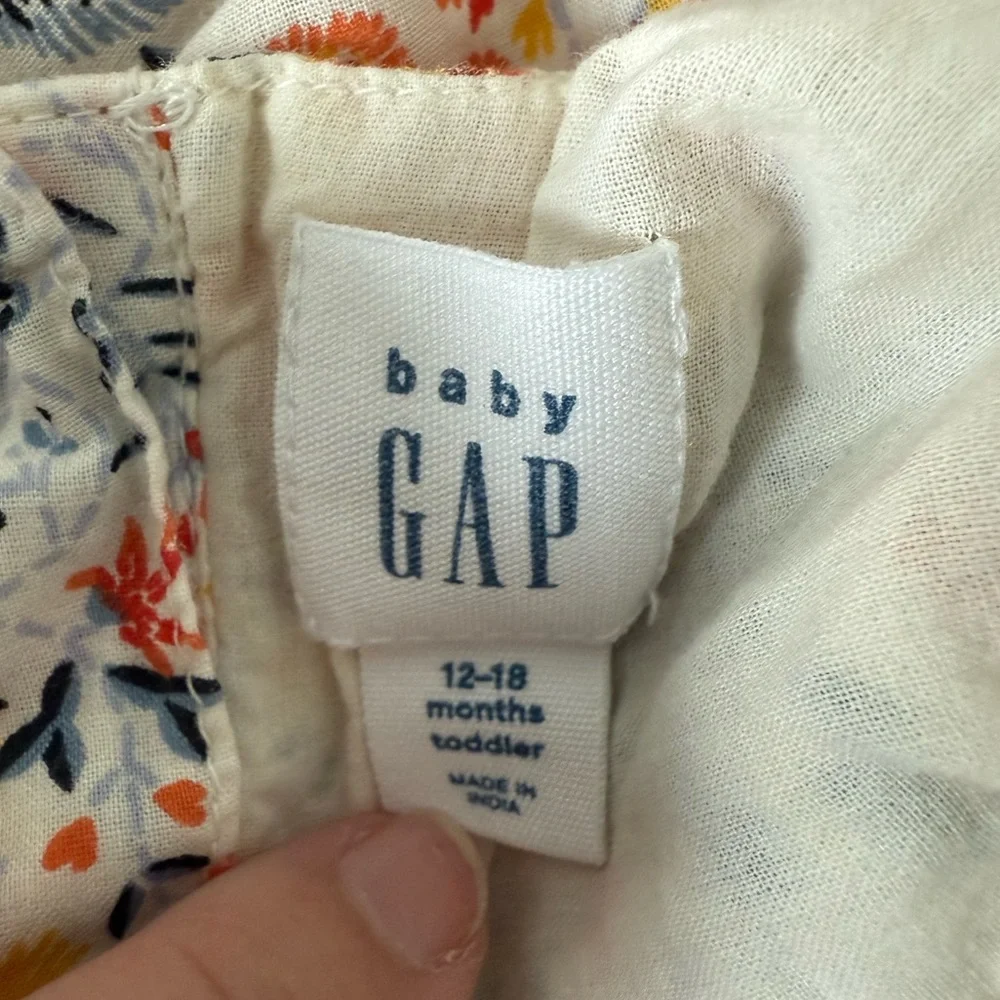 GAP ruffle floral
