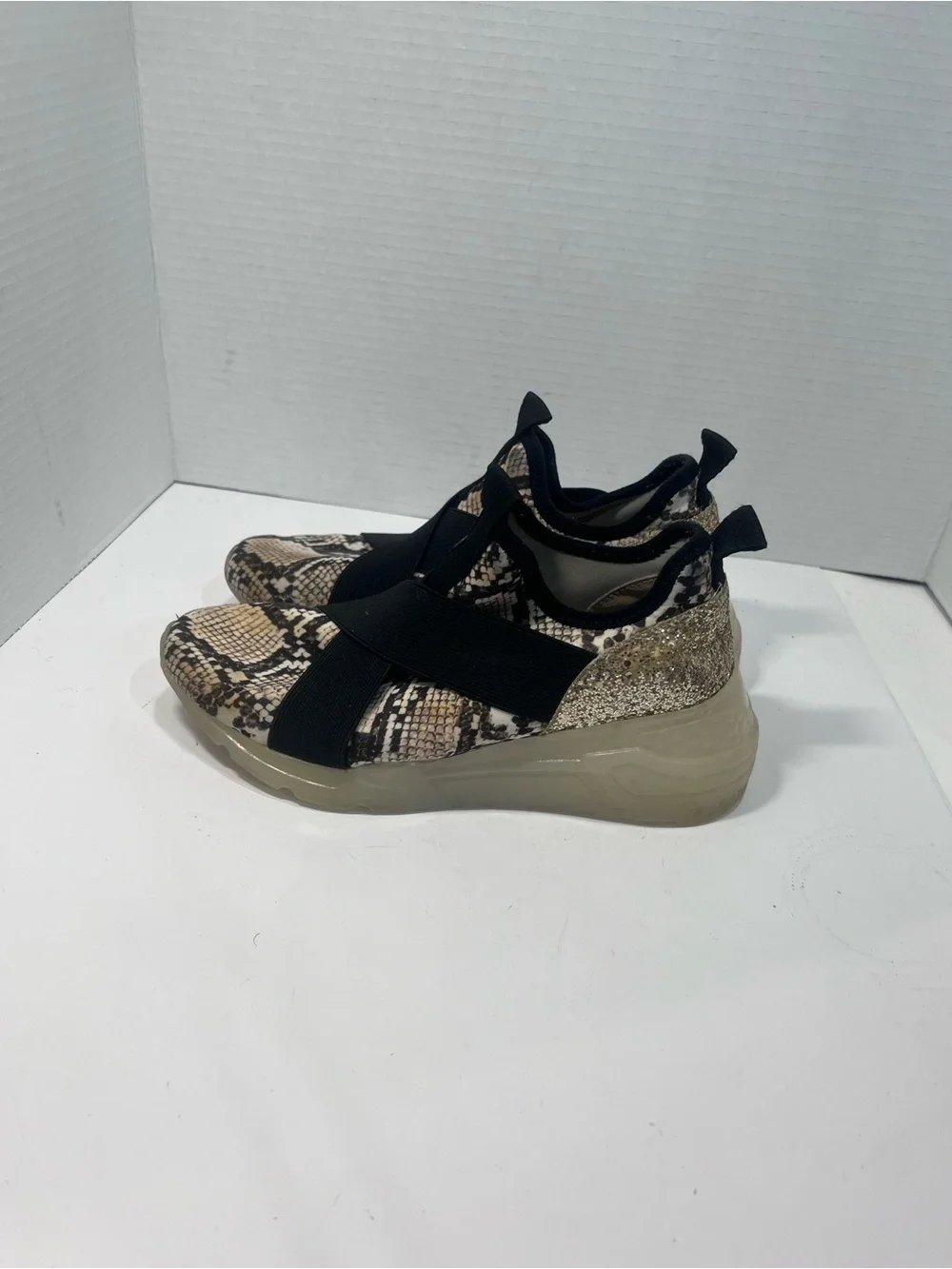 Steve Madden slip sneakers