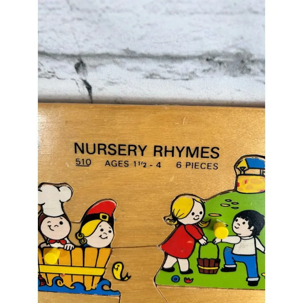Fisher-Price wooden muffet depending