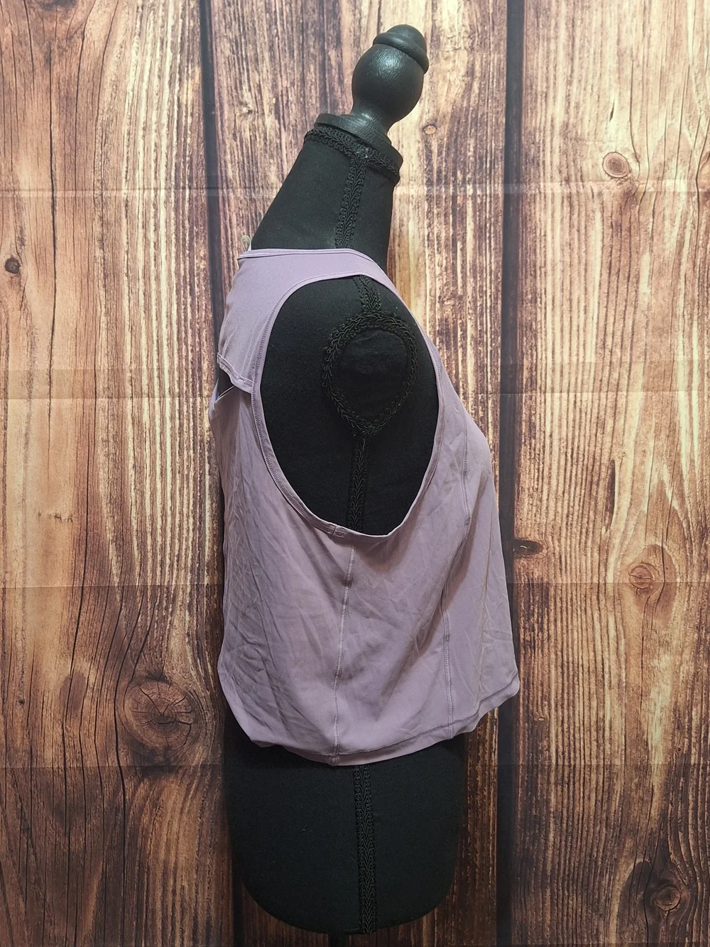 lululemon athletica lightweight sleeveless