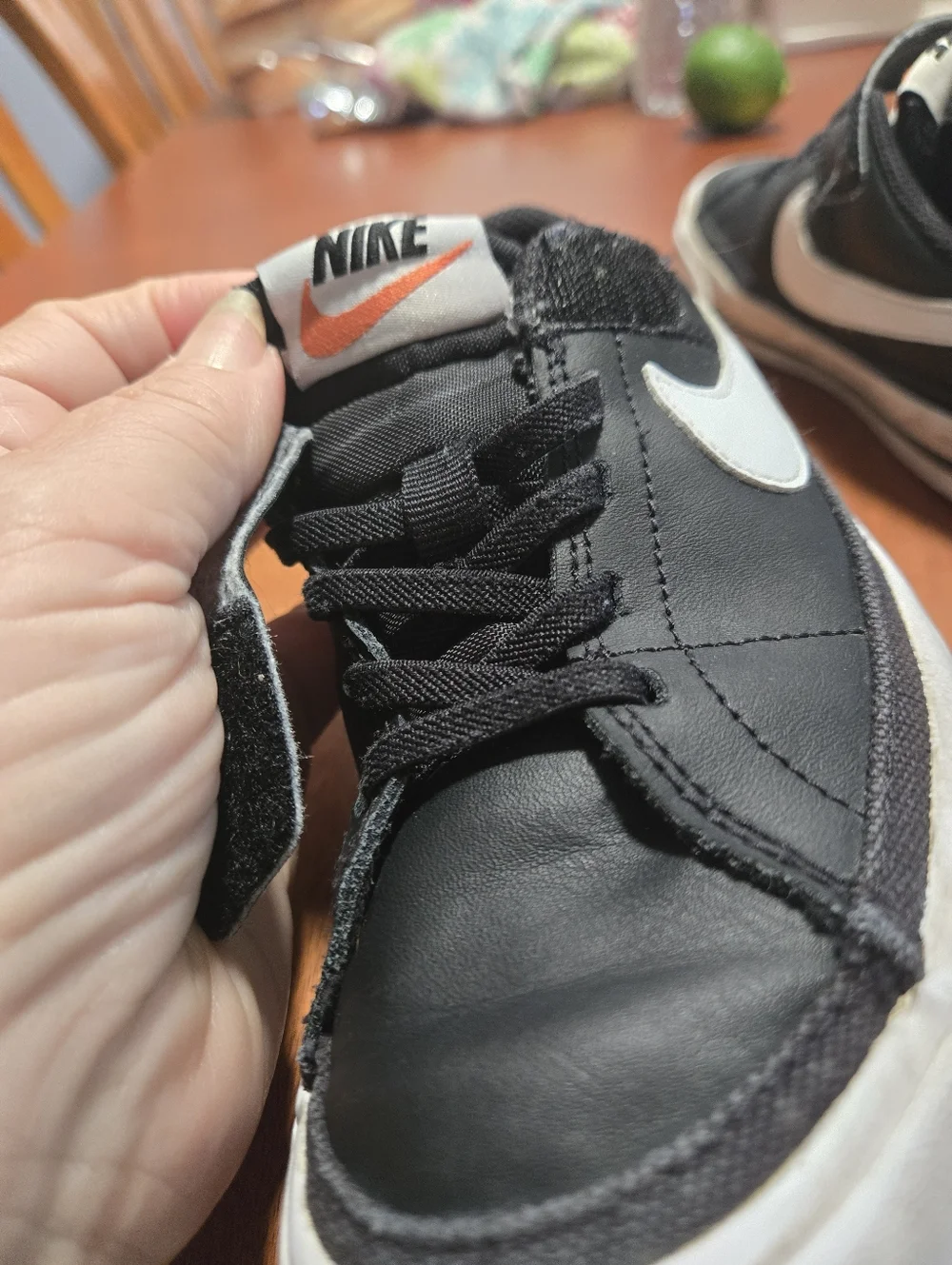 Nike kids low