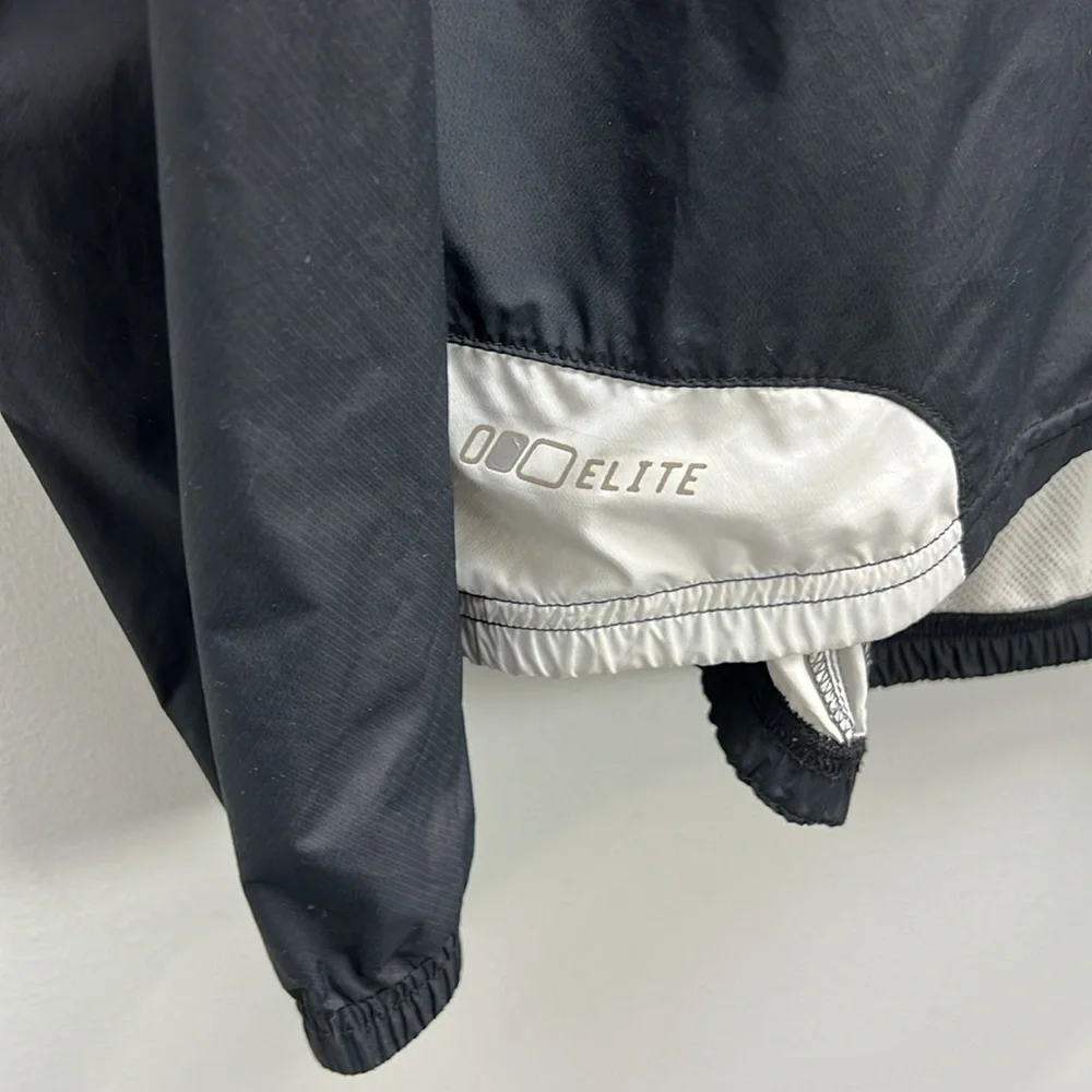 Pearl Izumi resistant ships out