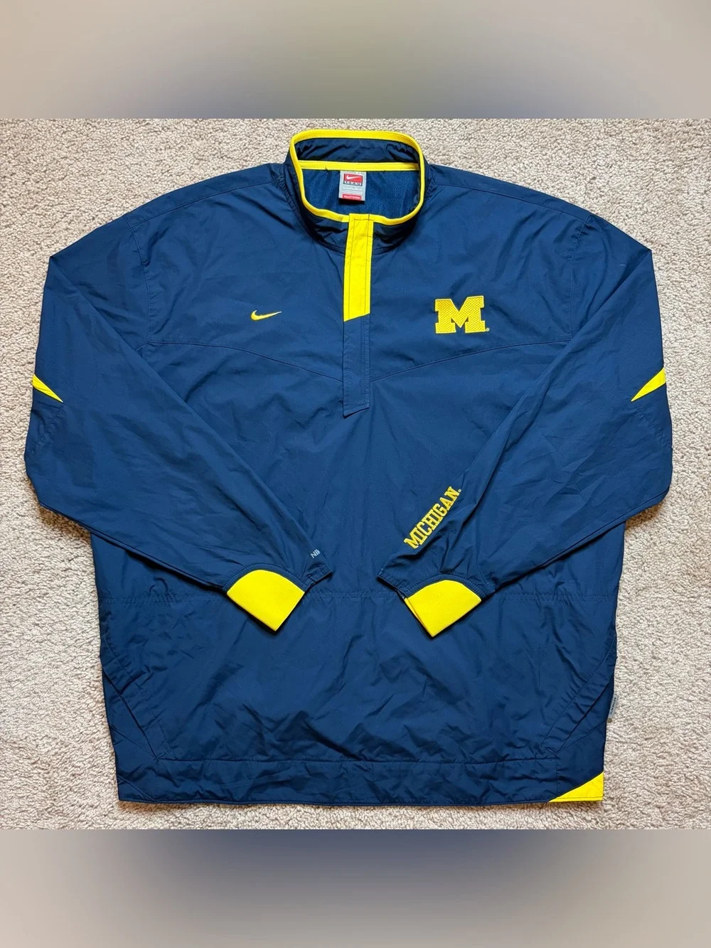 Retro Nike University Michigan 1/4 Zip Windbreaker