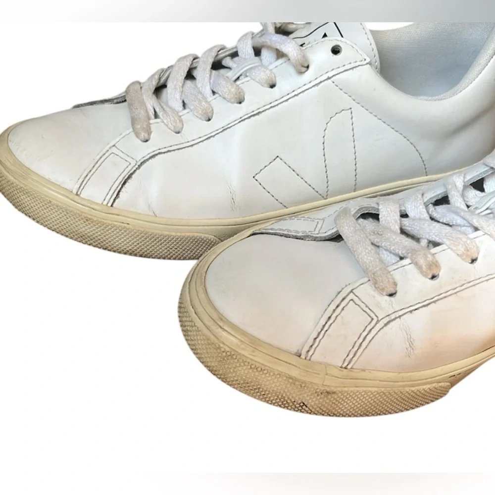Veja excellent size