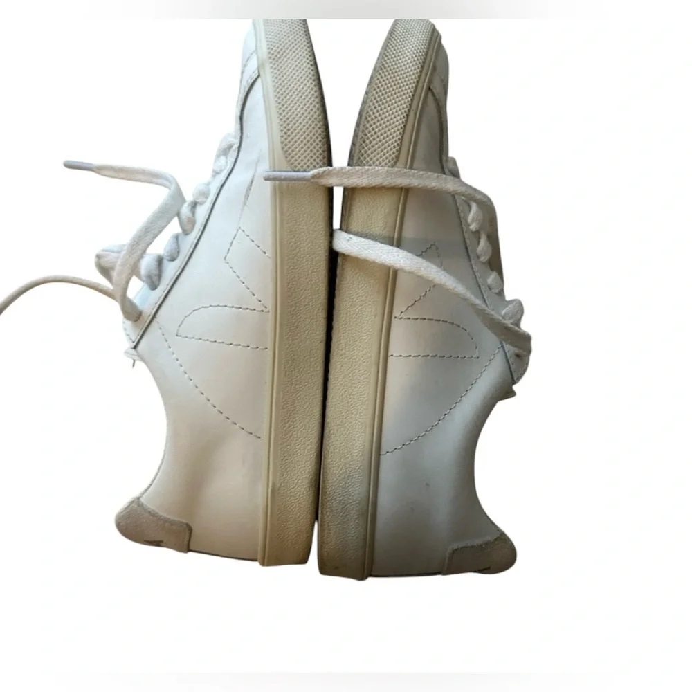 Veja excellent size