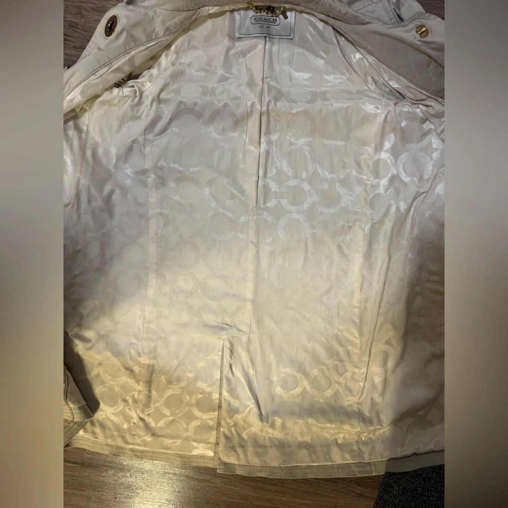 Coach Beige Trench Coat Gold Hardware Signature Lining size M