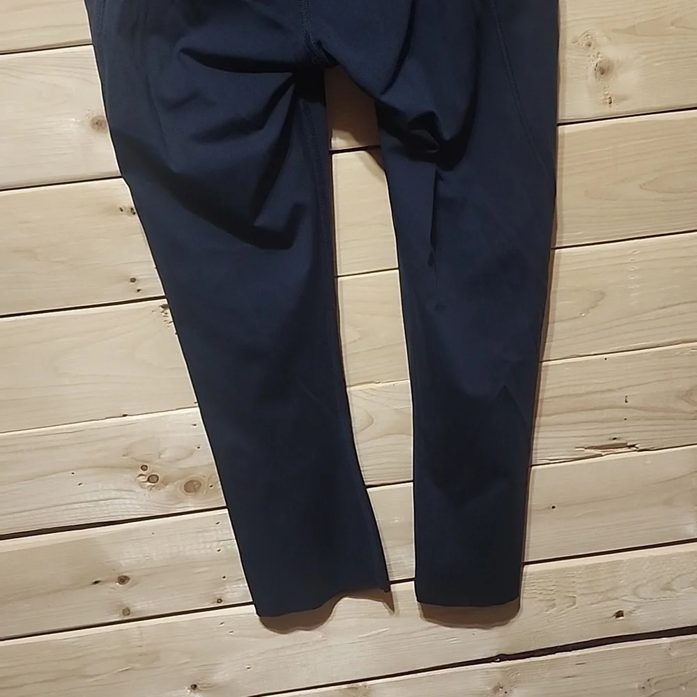 Lululemon Swift Speed Tights Size 4 inseam  12in