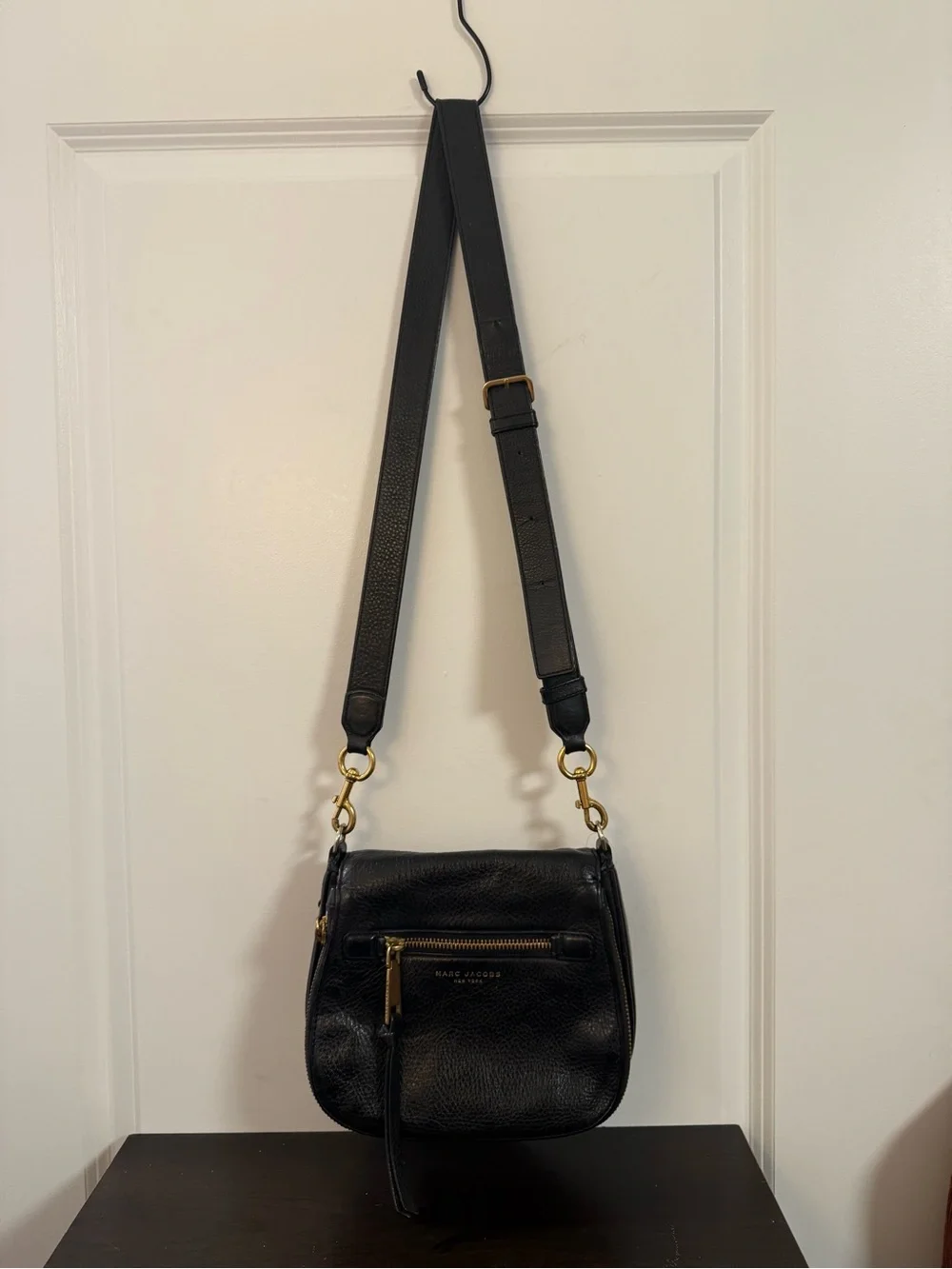 Marc Jacobs smooth pebble
