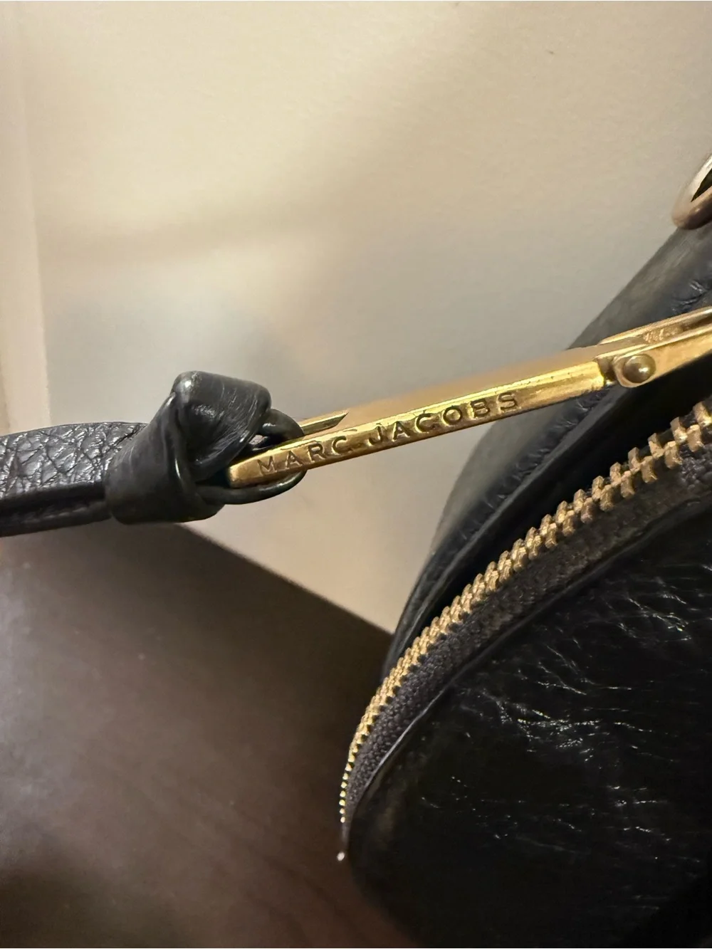 Marc Jacobs smooth pebble