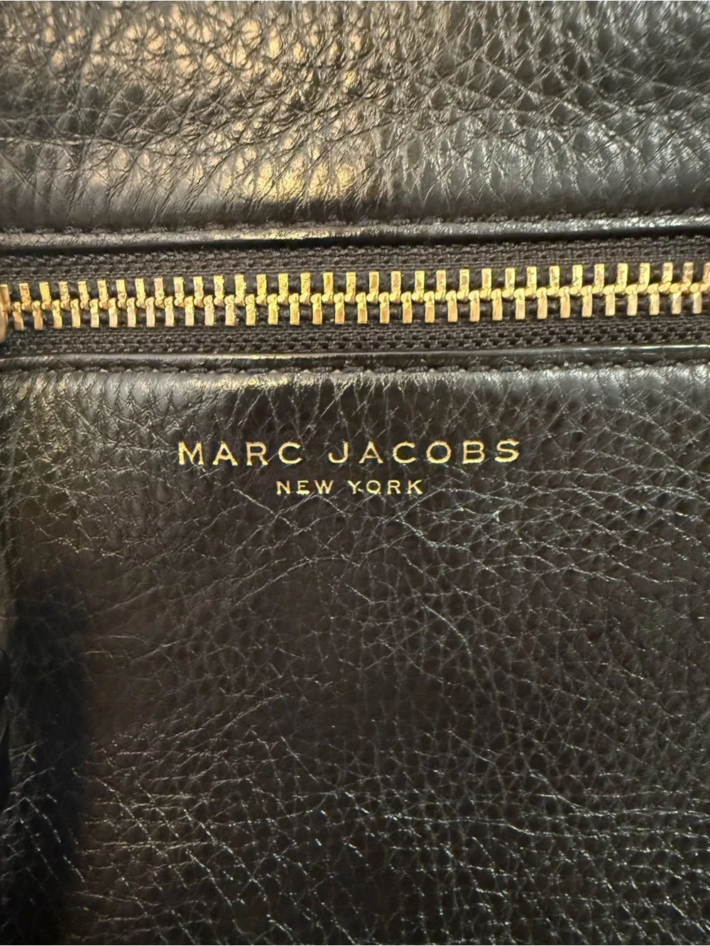 Marc Jacobs smooth pebble