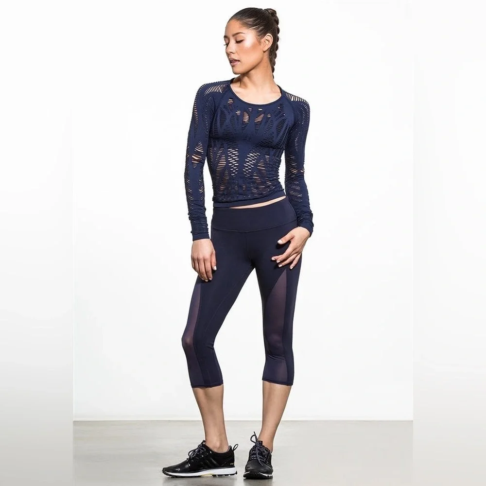 ALO Yoga breathable laser
