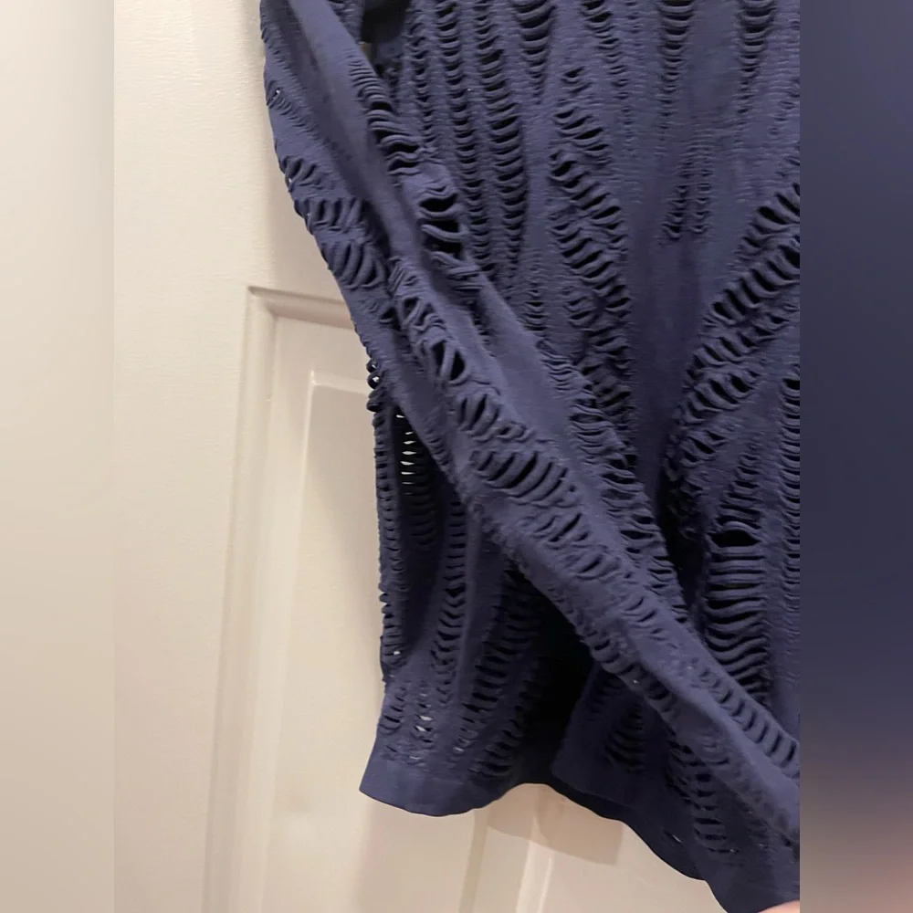 ALO Yoga breathable laser