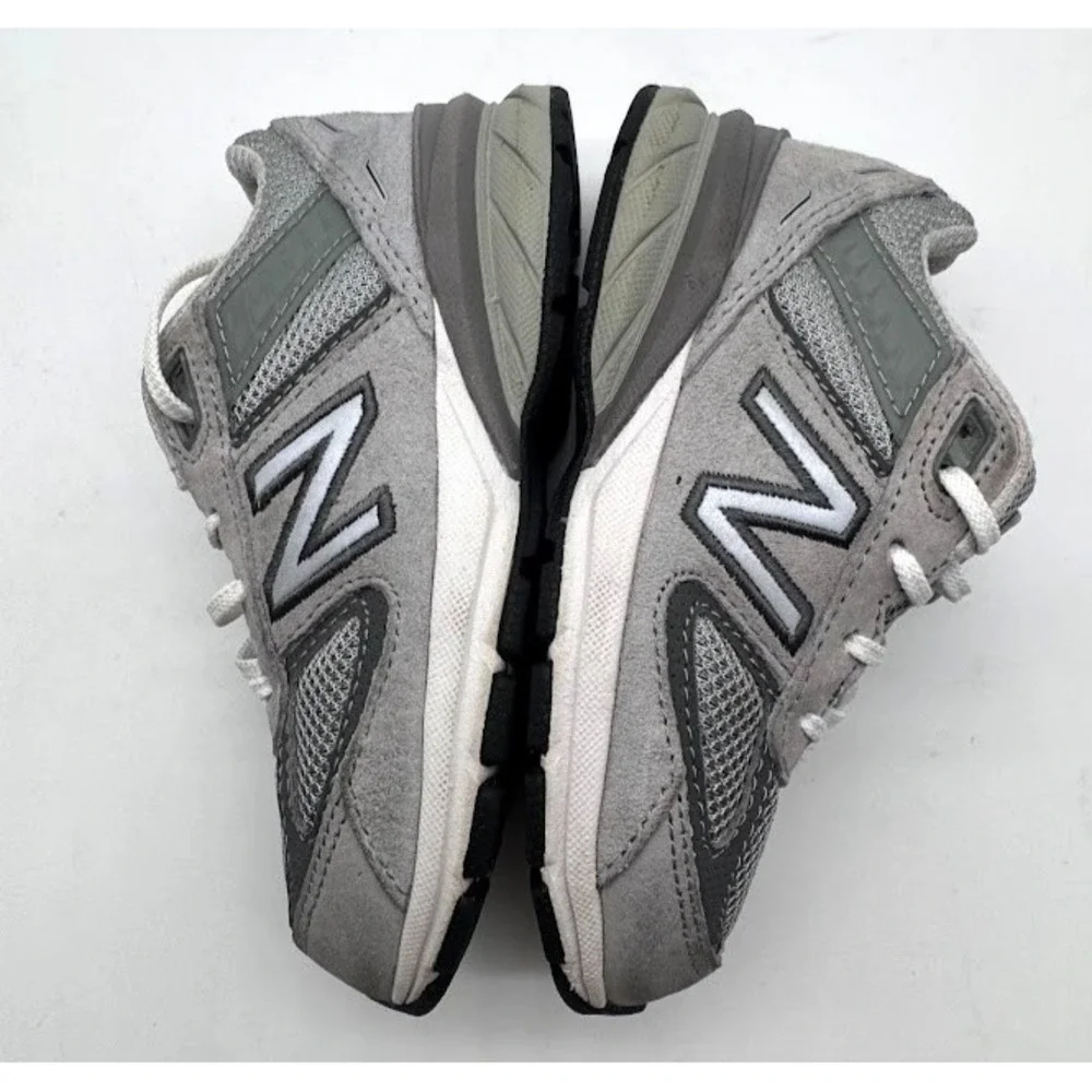 New Balance 990v5 Kids Sneakers Gray Suede Mesh Running Shoes US 8 EU 25