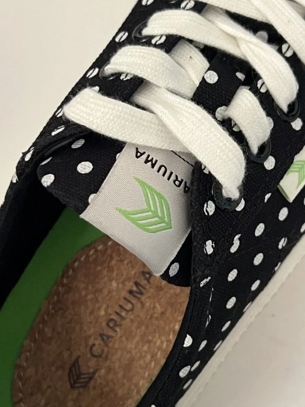 Cariuma OCA Low Canvas Sneakers 100% Vegan Lightweight Sustainable Women's 7