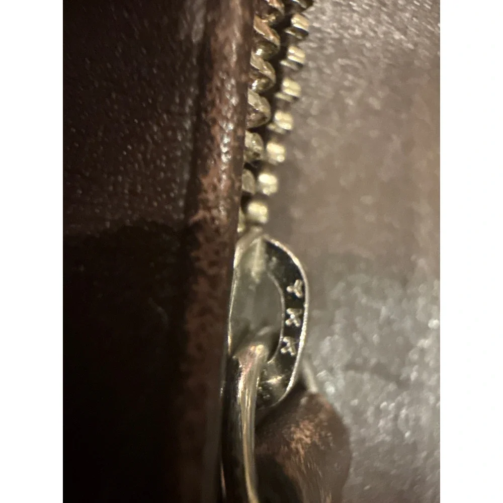 Coach classic trifold
