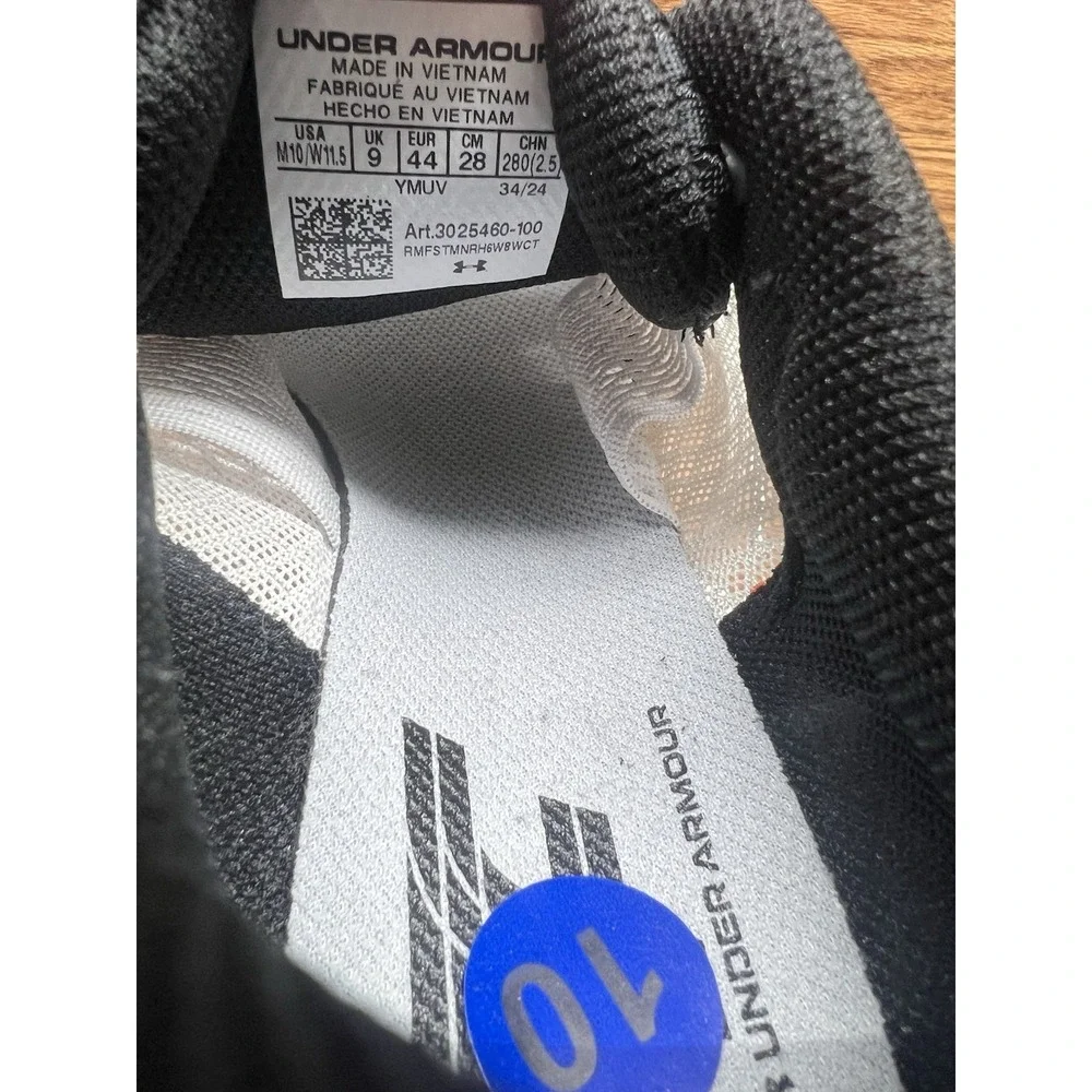 Under Armour no spikes