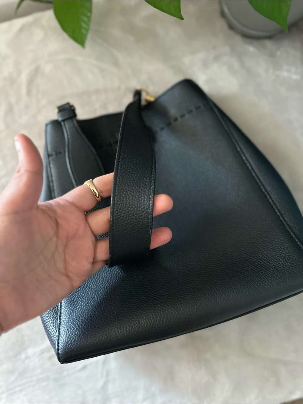 Tory Burch front hobo classic