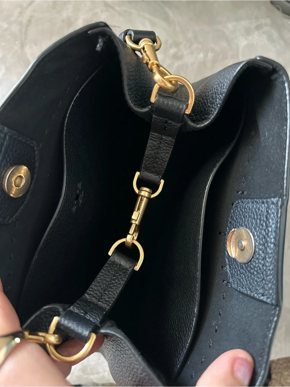 Tory Burch strap burch logo