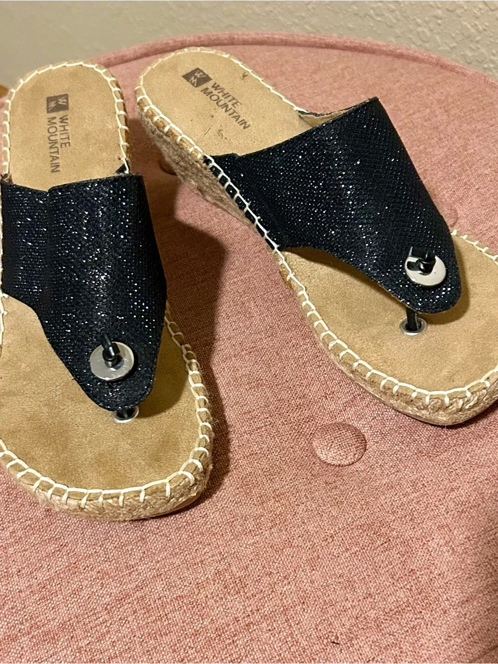White Mountain black glitter