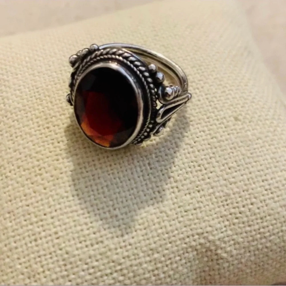 Lord & Taylor | Ring | Silver Garnet Oversized Ring