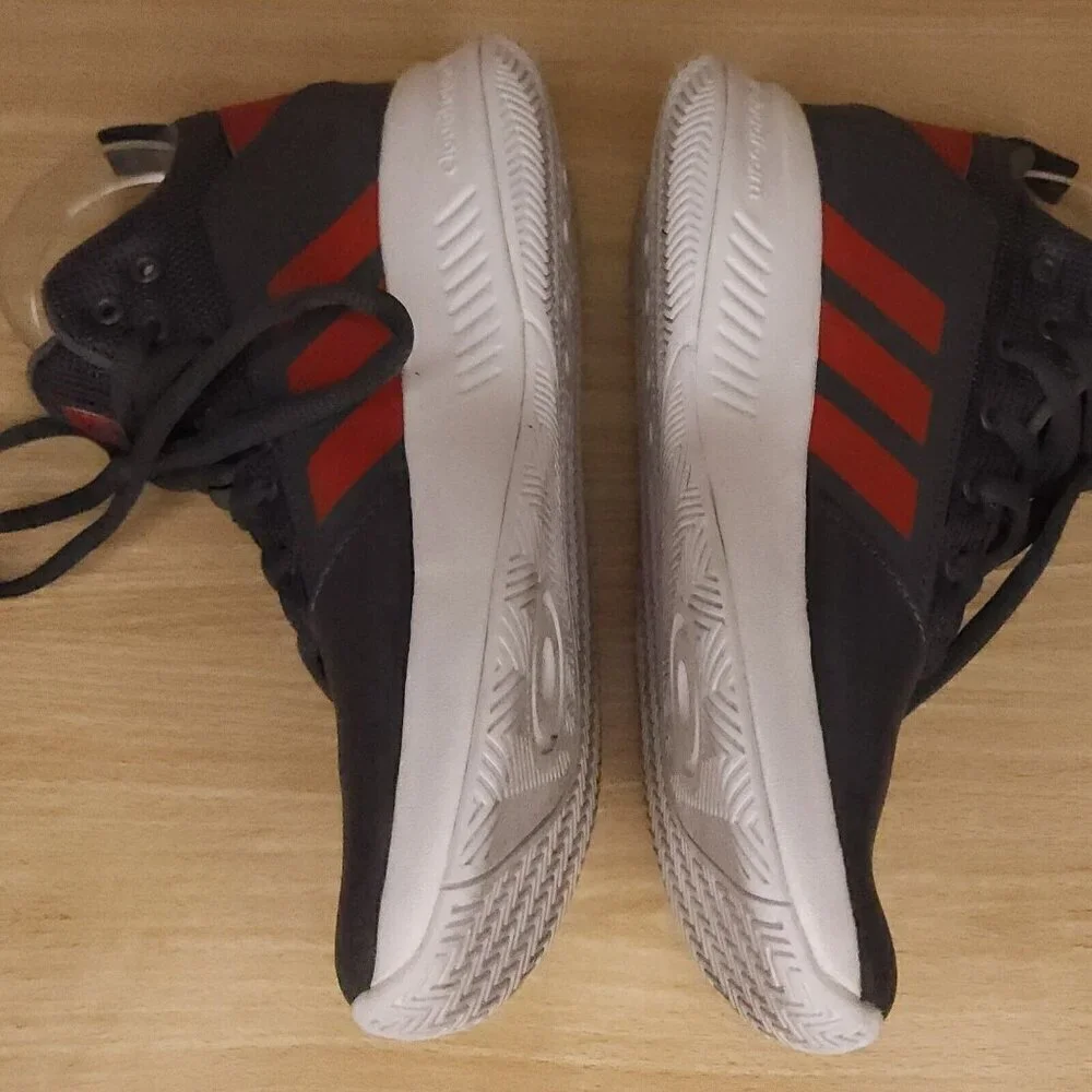 adidas boy’s grey