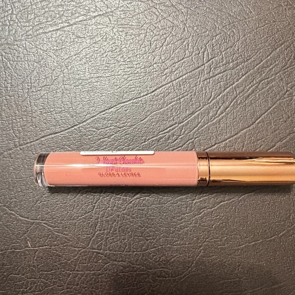 Makeup Revolution happy send listing