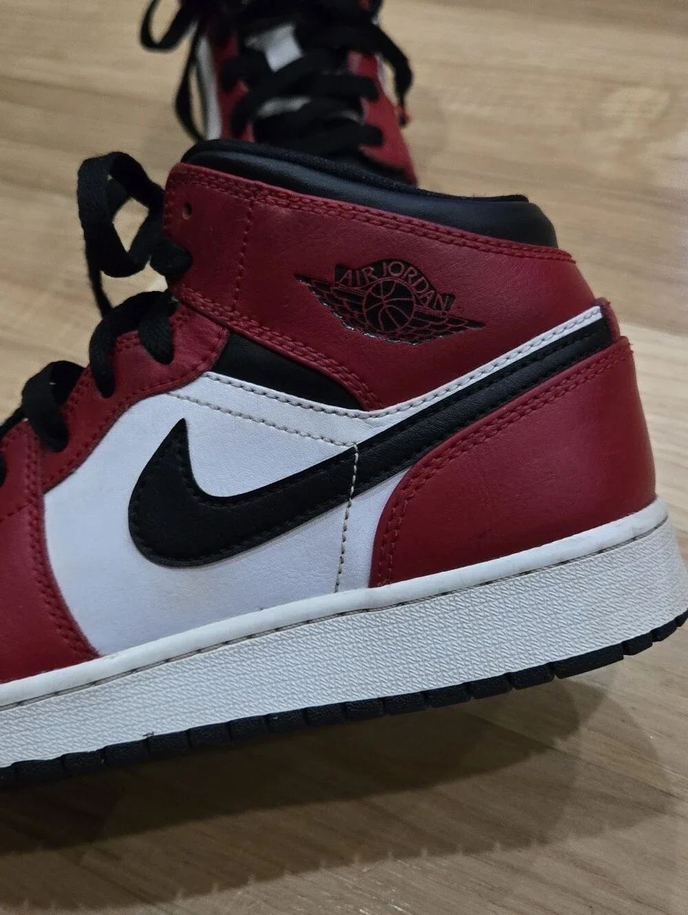 Jordan mid chicago