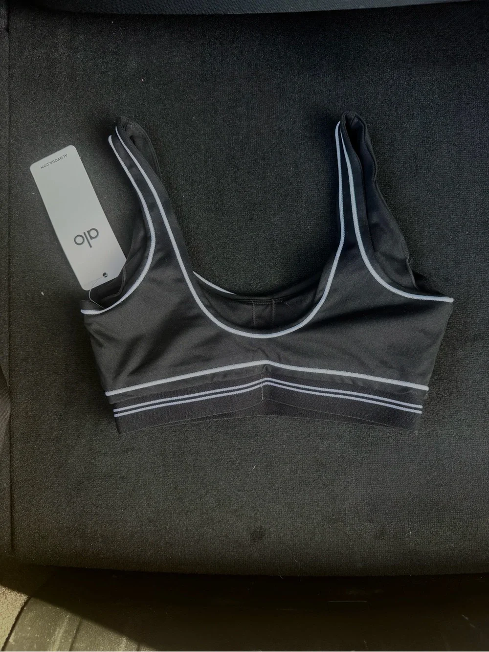 ALO Yoga comfortably running