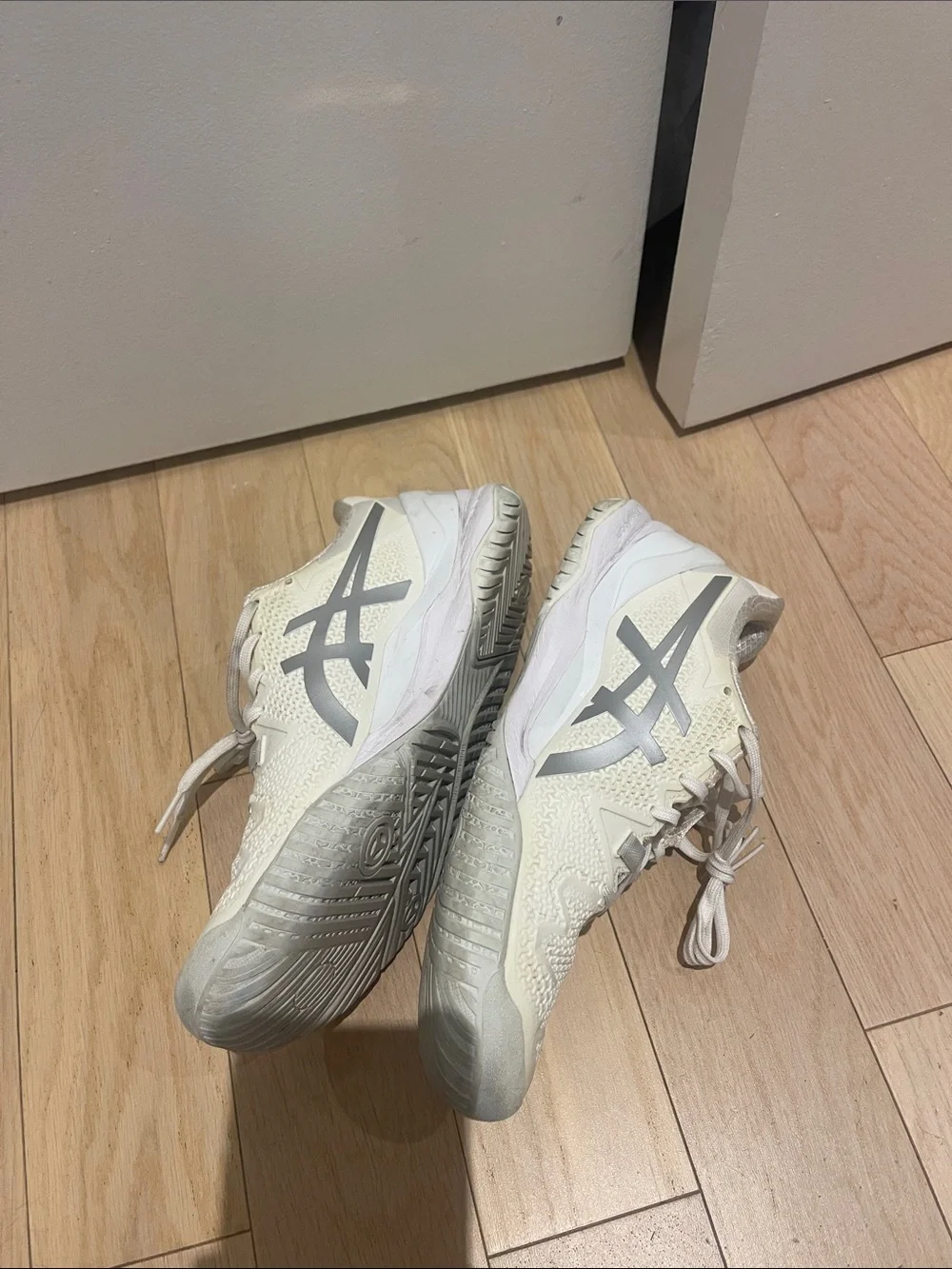 Asics reposhing this